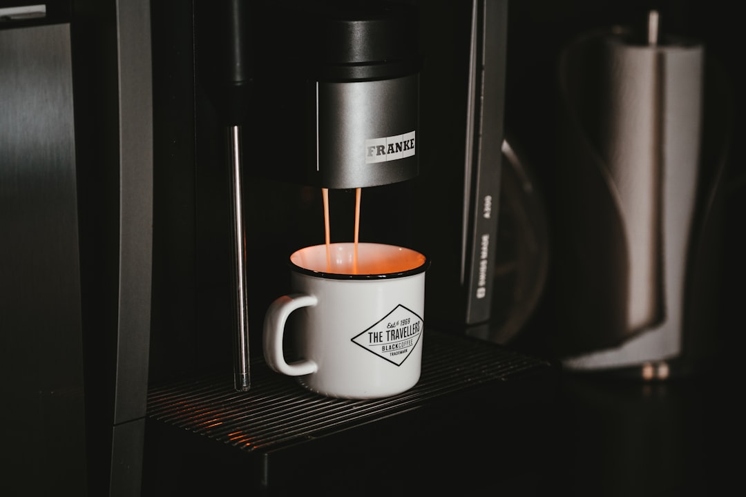 オフィスのコーヒーメーカーおすすめ|選び方と種類を解説